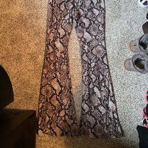 Snake print stretch bell bottoms